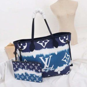 Blue Tie Dye Giant Monogram Escale